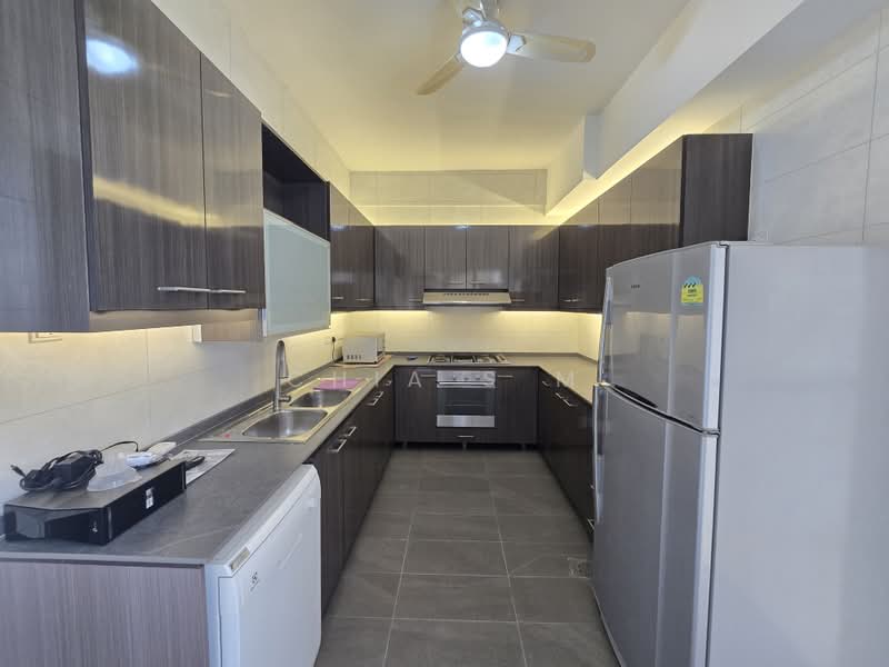 Riverwalk Apartments, 20 Upper Circular Road, 4 Bedrooms, 3,300 sqft, Apartment For Rent, by Chia S M, 500031909 - Kitchen - PropertyGuru.com.sg
