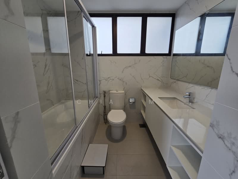 Riverwalk Apartments, 20 Upper Circular Road, 4 Bedrooms, 3,300 sqft, Apartment For Rent, by Chia S M, 500031909 - Bathroom - PropertyGuru.com.sg