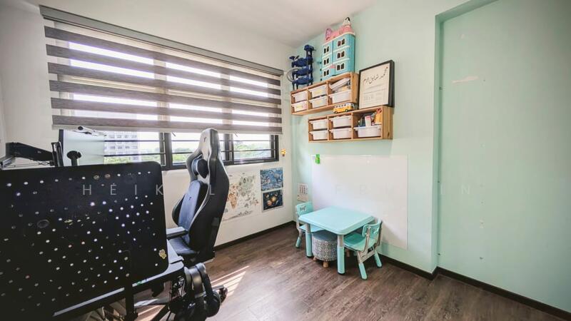 456B Sengkang West Road HDB Flat For Sale at S$ 675,000 | PropertyGuru Singapore - Study