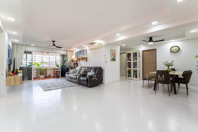 For Sale - 240 Pasir Ris Street 21