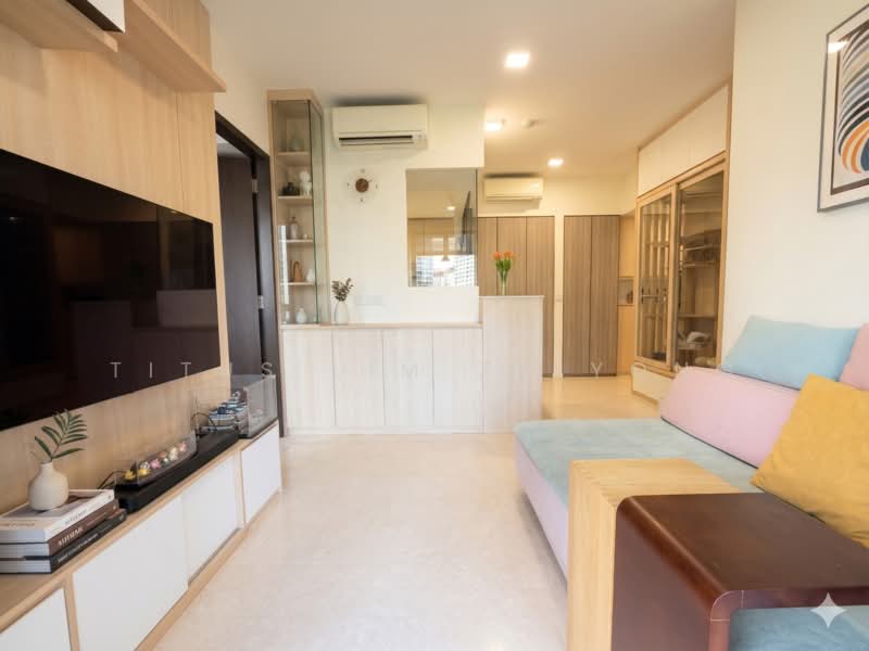 Botanique at Bartley, 239 Upper Paya Lebar Road, 2 Bedrooms, 721 sqft, Condominium For Sale, by Titus Lim Zhiyong, 500032098 - Living Room - PropertyGuru.com.sg