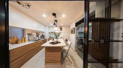 For Sale - Parc Centros