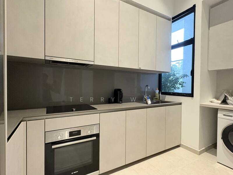 35 Gilstead Apartment For Sale at S$ 2,800,000 | PropertyGuru Singapore - Kitchen