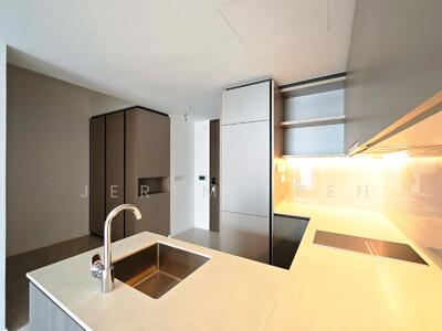 For Sale - Piccadilly Grand