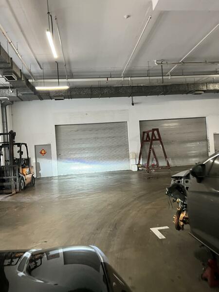 Pioneer Point, 5 Soon Lee Street, 1,927 sqft, Factory / Workshop (B2) For Sale, by DANNY CHAN, 500032248 - Car Park - CommercialGuru.com.sg