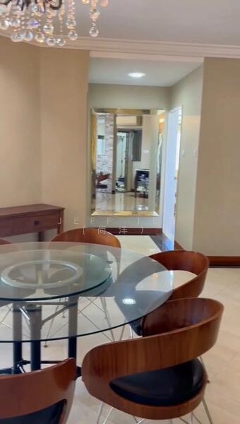 Dining towards Bedrooms