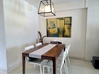 For Sale - 488 Admiralty Link