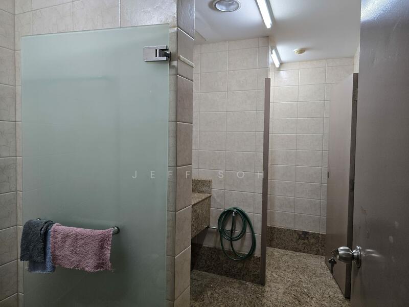 14 kaki bukit place, , 1,792 sqft, Light Industrial (B1) For Rent, by Jeff Soh, 500032272 - Bathroom - CommercialGuru.com.sg