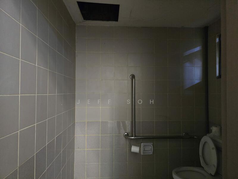 14 kaki bukit place, , 1,792 sqft, Light Industrial (B1) For Rent, by Jeff Soh, 500032272 - Bathroom - CommercialGuru.com.sg