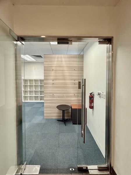 Fragrance Empire Building, 456 Alexandra Road, 581 sqft, Office For Rent, by Joanna Zhou, 500032282 - Interior - CommercialGuru.com.sg