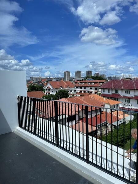 terrace house with 6 ensuite and private lift Detached House For Sale at S$ 6,300,000 | PropertyGuru Singapore - View