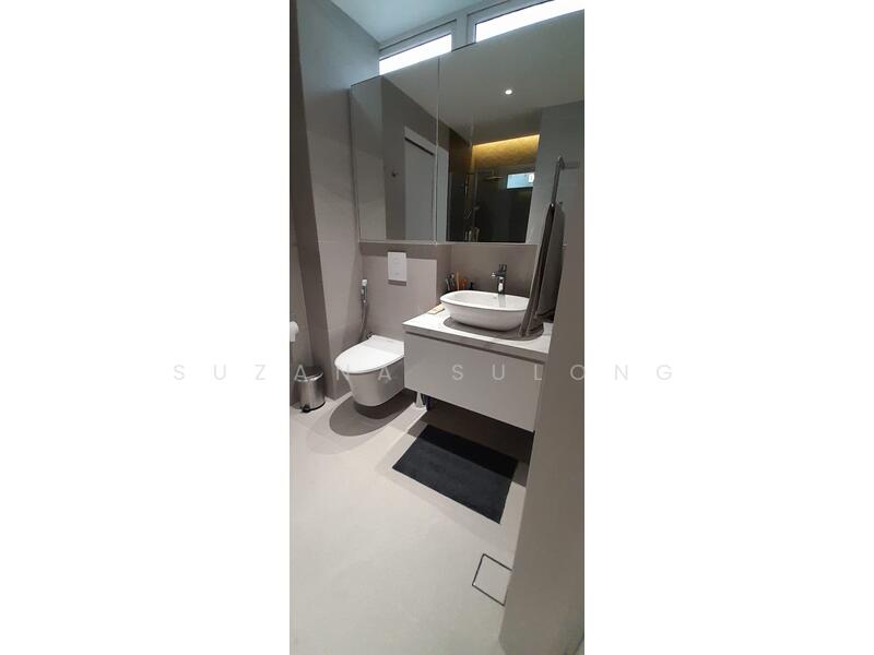 Jack & Jill Bathroom