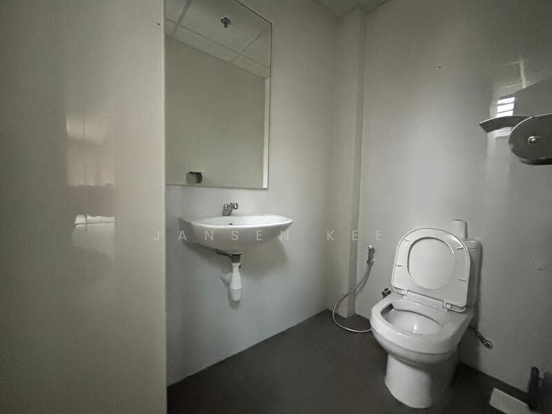 OneKA @ Macpherson, 1 Kampong Ampat, 3,681 sqft, Light Industrial (B1) For Sale, by Jansen Kee, 500032529 - Bathroom - CommercialGuru.com.sg