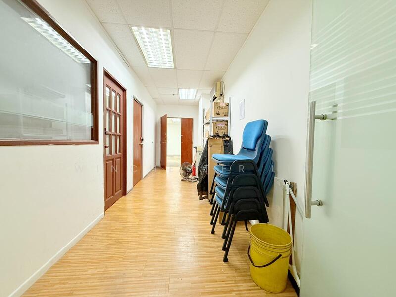 Lam Soon Industrial Building, 63 Hillview Avenue, Dairy Farm / Bukit Panjang / Choa Chu Kang, 800 sqft, Light Industrial (B1) For Rent, by Winchester Lin, 500032561 - Corridor - CommercialGuru.com.sg