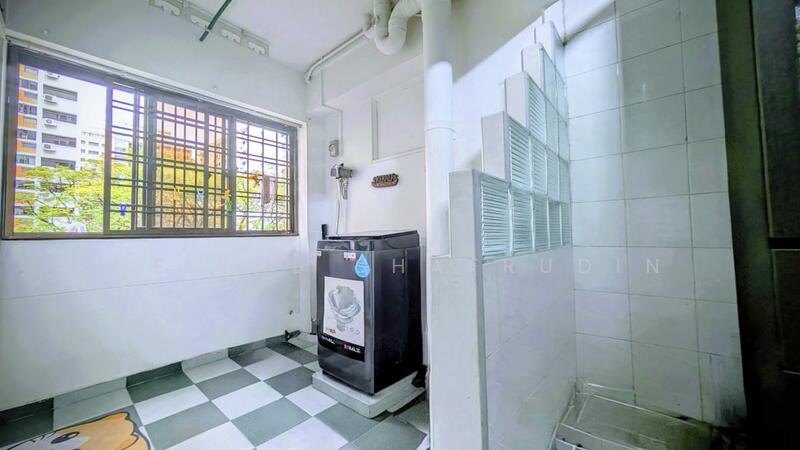 For Sale - 702 Tampines Street 71