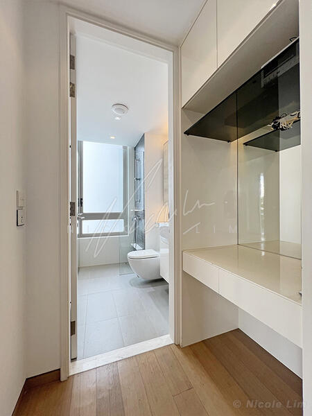 Junior Master Bedroom Ensuite 1