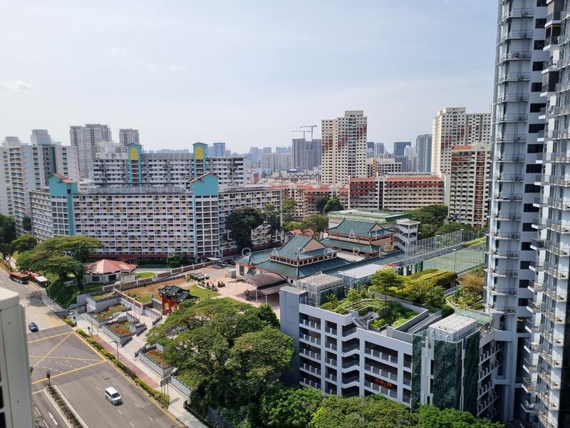 238 Lorong 1 Toa Payoh HDB Flat For Sale at S$ 950,000 | PropertyGuru Singapore - Balcony View