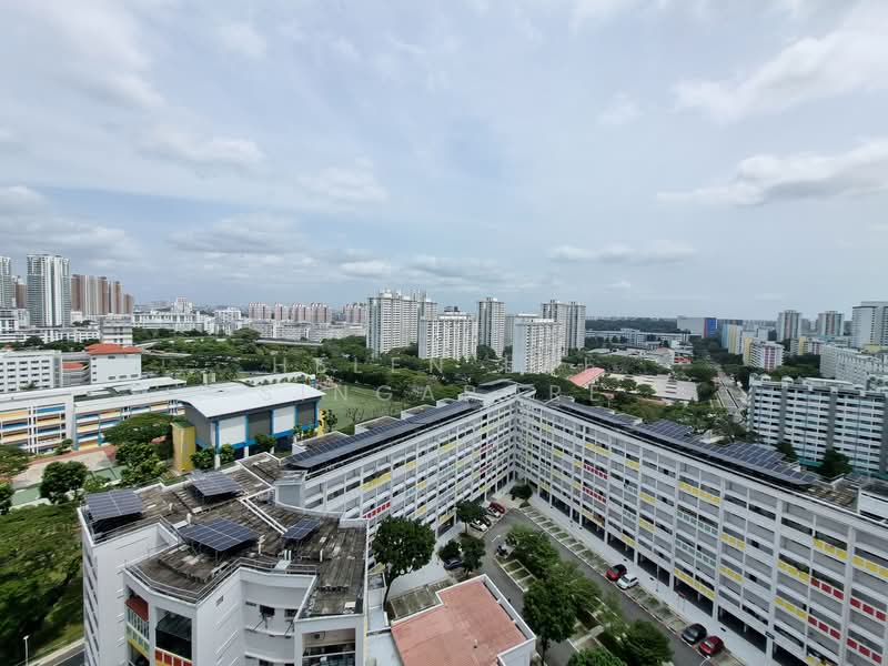 238 Lorong 1 Toa Payoh HDB Flat For Sale at S$ 950,000 | PropertyGuru Singapore - Master Bedroom View
