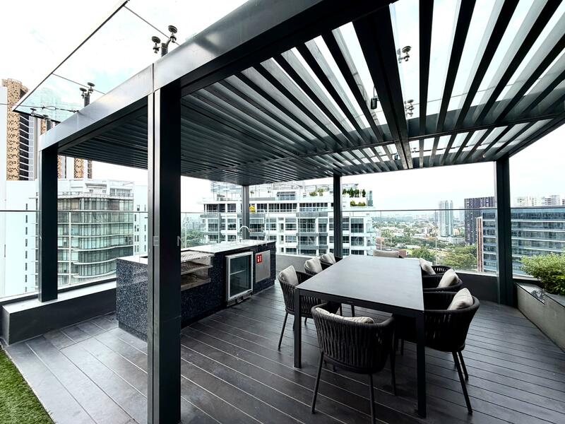 Roof Terrace / BBQ Pavilion 