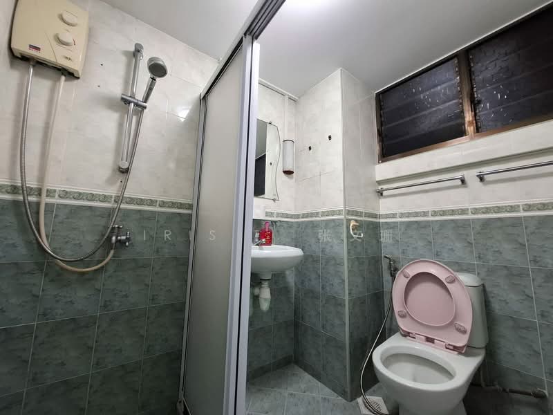 Co-Living Master Rooms near NUS & One North!, , Room Rental, 200 sqft, Condominium For Rent, by Iris T. 张文珊, 500032676 - Bathroom - PropertyGuru.com.sg