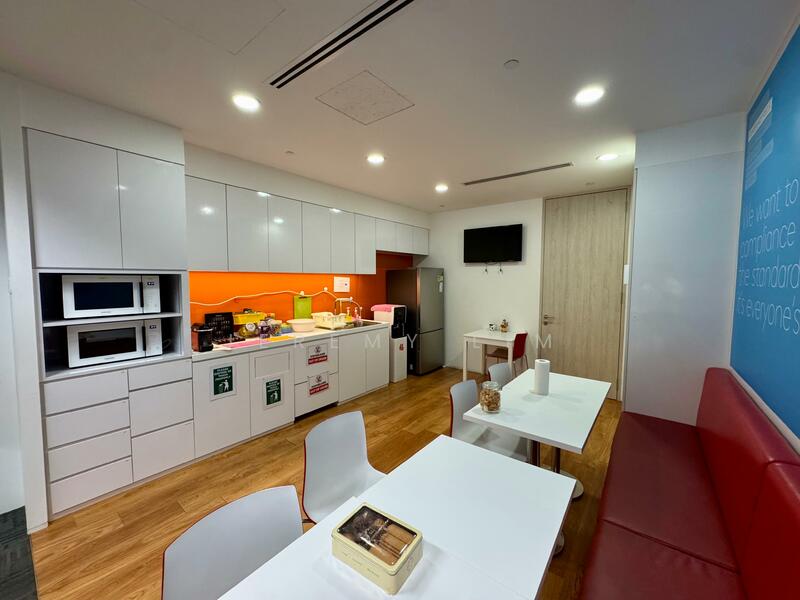 135 Cecil Street, 135 Cecil Street, 6,511 sqft, Office For Rent, by Jeremy Lim, 500032751 - Kitchen - CommercialGuru.com.sg