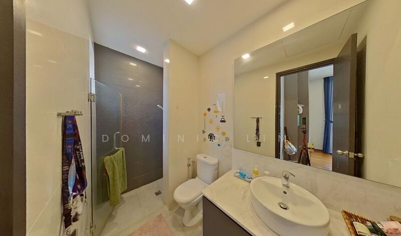 Ensuite bedroom 1 Bath (level 3)