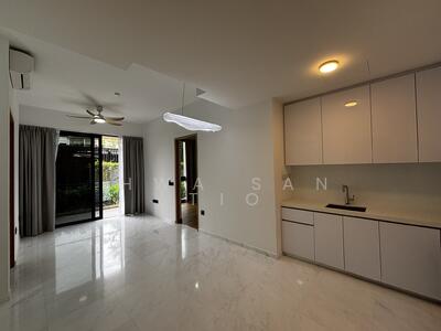 For Sale - Peak Residence