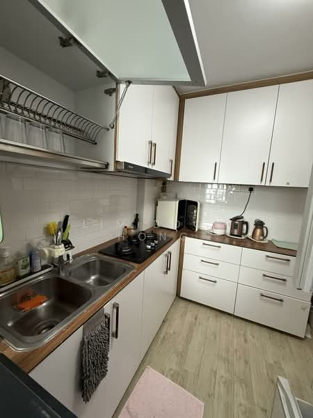 185 Jelebu Road, 185 Jelebu Road, 3 Bedrooms, 1,001 sqft, HDB Flat For Rent, by Lim Boon Hong, 500032932 - Kitchen - PropertyGuru.com.sg