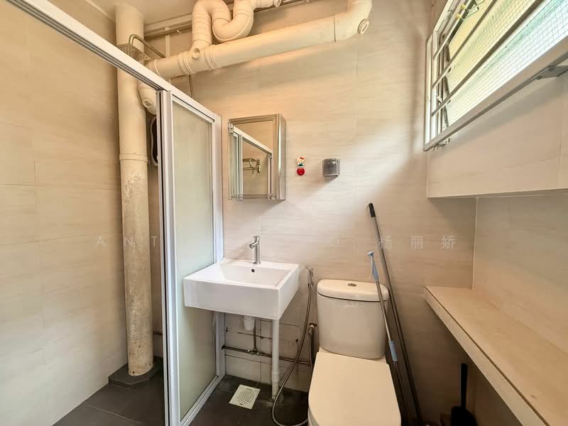 135 Jalan Bukit Merah, 135 Jalan Bukit Merah, 3 Bedrooms, 1,242 sqft, HDB Flat For Rent, by Anthea Yeo 杨丽娇, 500032955 - PropertyGuru.com.sg