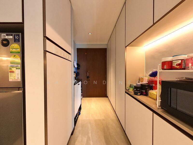 Entrance/Pantry