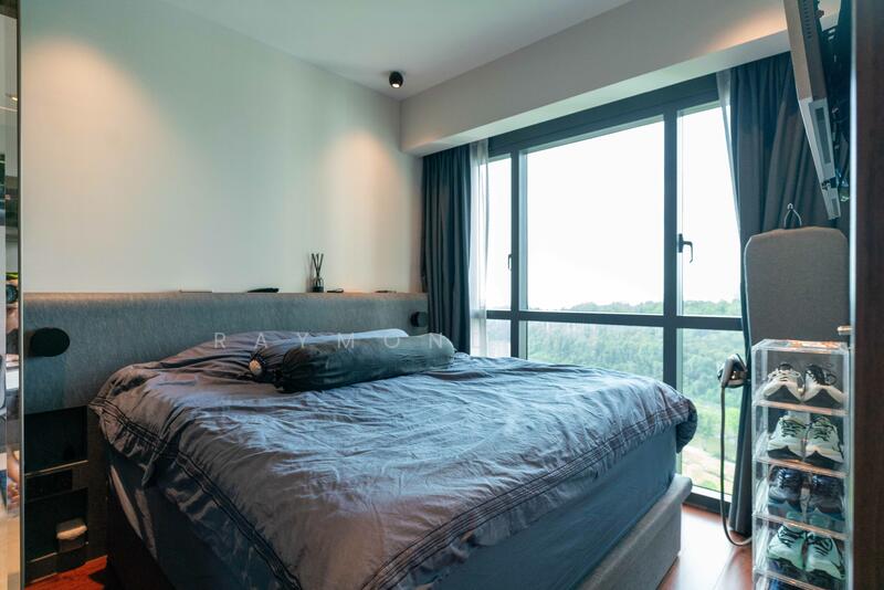 Master bedroom with King Bed