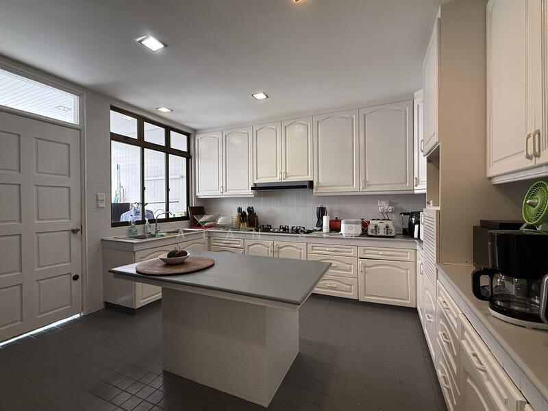 For Sale - ✰LUXURYHOMESWITHALAN✰ Jalan Haji Alias