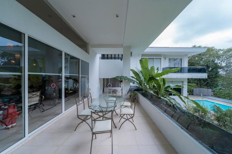 Priced under valuation! Low $psf, Swiss Club Road, Newton / Novena, 5 Bedrooms, 9,500 sqft, Good Class Bungalow For Sale, by RHONDA WONG, 500033121 - Balcony - PropertyGuru.com.sg