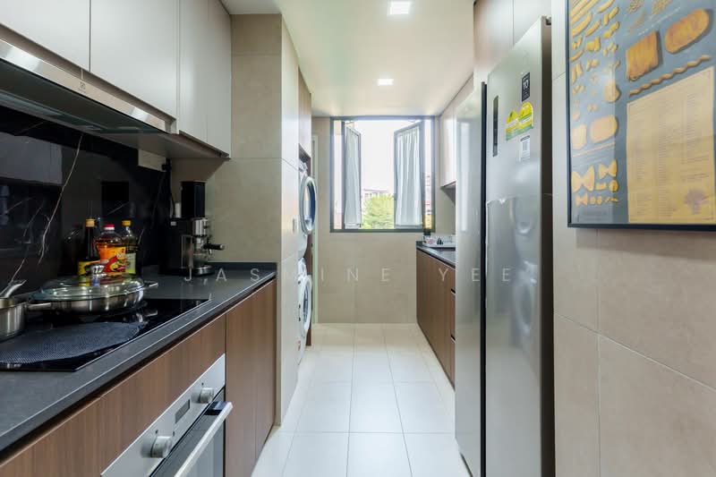 The Watergardens at Canberra Condominium For Sale at S$ 2,450,000 | PropertyGuru Singapore - Kitchen