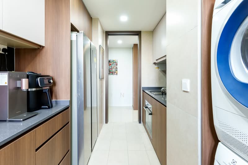 The Watergardens at Canberra Condominium For Sale at S$ 2,450,000 | PropertyGuru Singapore - Kitchen