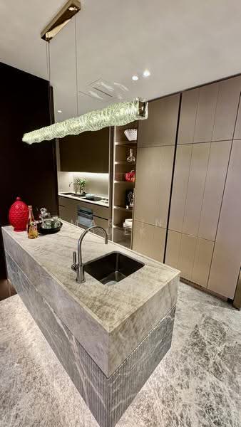 W Residences Marina View - Singapore, 22 Marina View, Boat Quay / Raffles Place / Marina, 3 Bedrooms, 1,195 sqft, Condominium For Sale, by Martin Quek, 500033125 - Kitchen - PropertyGuru.com.sg