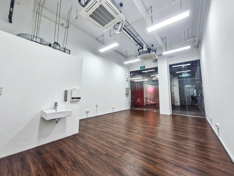 Hexacube, 160 Changi Road, Eunos / Geylang / Paya Lebar, 431 sqft, Mall Shop For Sale, by James Tang, 500033247 - Interior - CommercialGuru.com.sg
