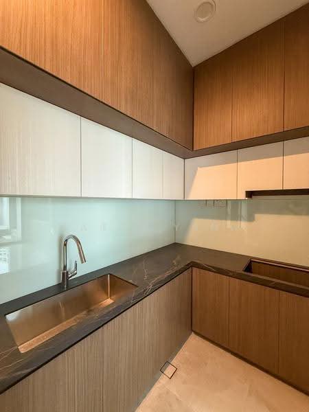 Prime East Coast Inter/ Corner Terrace For Rent, East Coast Road, East Coast / Marine Parade, 5 Bedrooms, 4,900 sqft, Terraced House For Rent, by Aaron Yang, 500033271 - Kitchen - PropertyGuru.com.sg