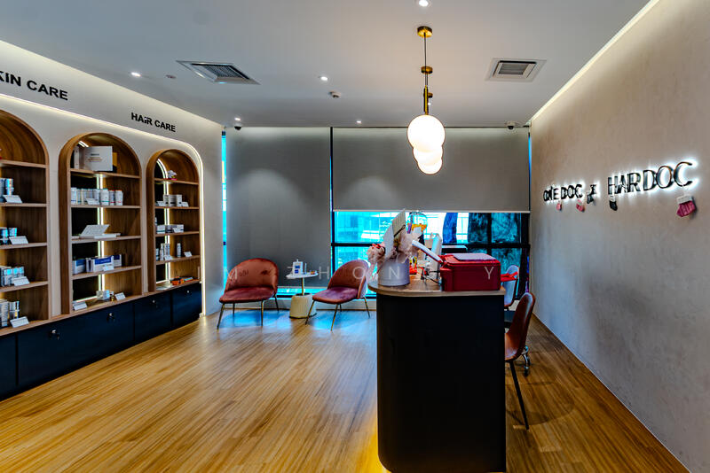 Prime newly refurbished, 6-storey corner commercial building in the CBD, Boat Quay / Raffles Place / Marina, 17,600 sqft, Office For Sale, by Lim Zhong Yi, 500033332 - Interior - CommercialGuru.com.sg