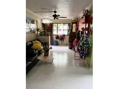 For Sale - 208 Yishun Street 21