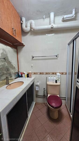 792 Woodlands Avenue 6 HDB Flat For Sale at S$ 700,000 | PropertyGuru Singapore - Bathroom