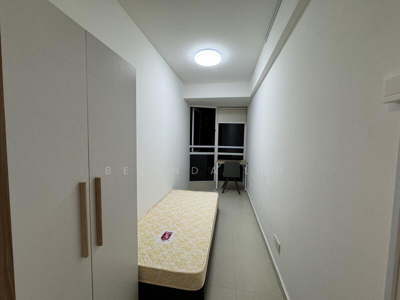 Common Bedroom $1200