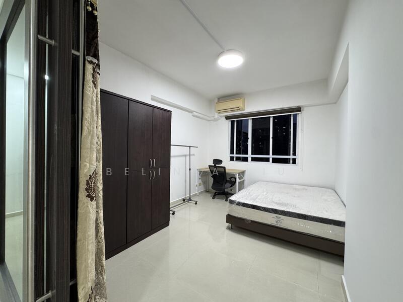 Huge Common Bedroom $1500