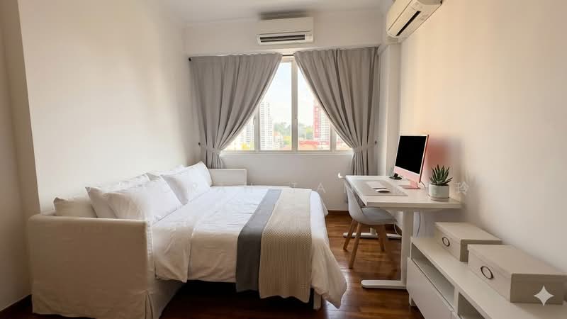 Emerald Garden, 33 Club Street, 2 Bedrooms, 980 sqft, Condominium For Rent, by Deborah Tan 陈素玲, 500033502 - Bedroom - PropertyGuru.com.sg