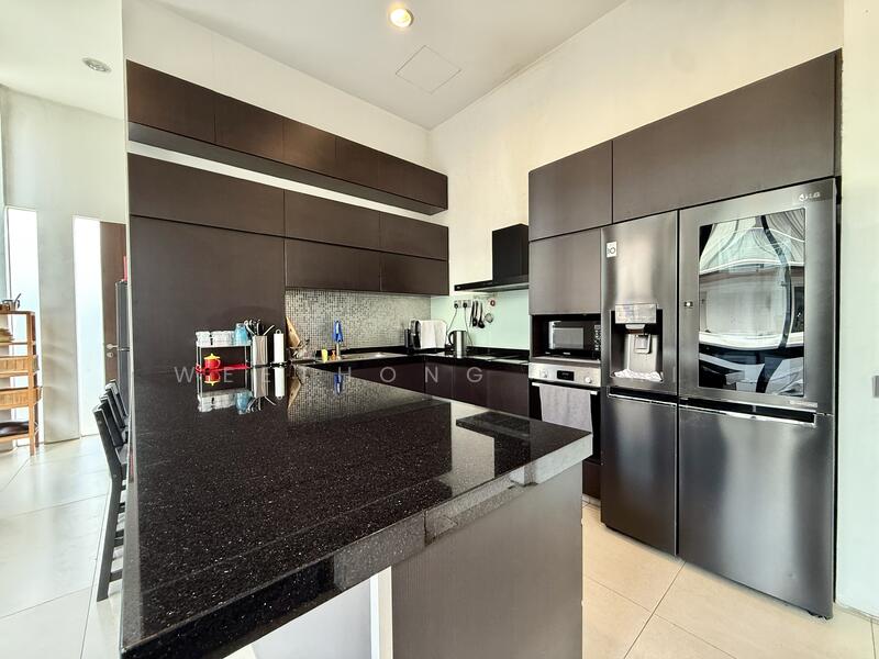 ⭐⭐⭐LANDED7772@RENOVATED 2 STY CORNER TERRACE WITH ATTIC (D15) 6rm, , 6 Bedrooms, 3,500 sqft, Corner Terrace For Sale, by WeeThong Chai, 500033619 - Kitchen - PropertyGuru.com.sg