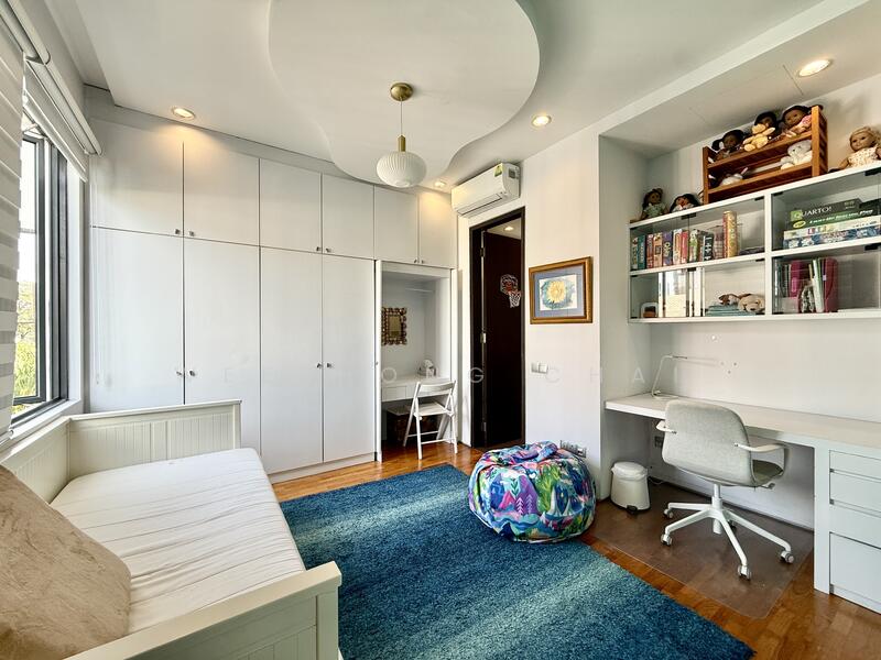 ⭐⭐⭐LANDED7772@RENOVATED 2 STY CORNER TERRACE WITH ATTIC (D15) 6rm, , 6 Bedrooms, 3,500 sqft, Corner Terrace For Sale, by WeeThong Chai, 500033619 - Bedroom - PropertyGuru.com.sg