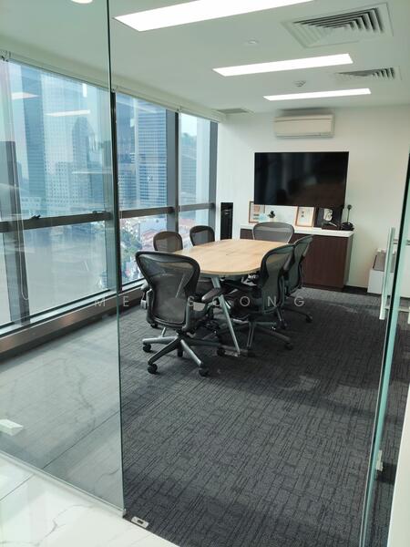 High Street Centre, 1 North Bridge Road, 1,001 sqft, Office For Sale, by Mei Soong, 500033657 - Meeting room-Marina Bay Sands View - CommercialGuru.com.sg
