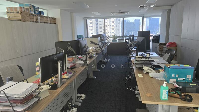 High Street Centre, 1 North Bridge Road, 1,001 sqft, Office For Sale, by Mei Soong, 500033657 - Common Work Area - CommercialGuru.com.sg