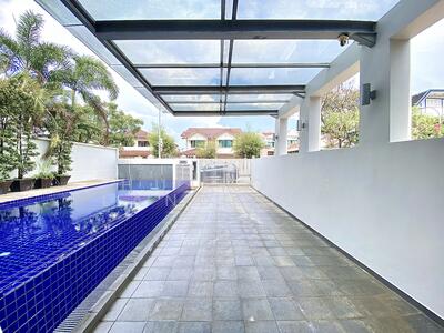 For Sale - Renovated Frankel Dunbar 2.5-Storey Semi-D with Pool Within 1km Tao Nan