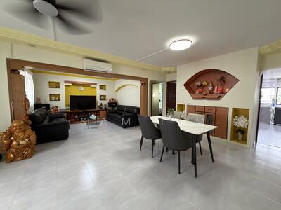 For Sale - 446 Jurong West Street 42